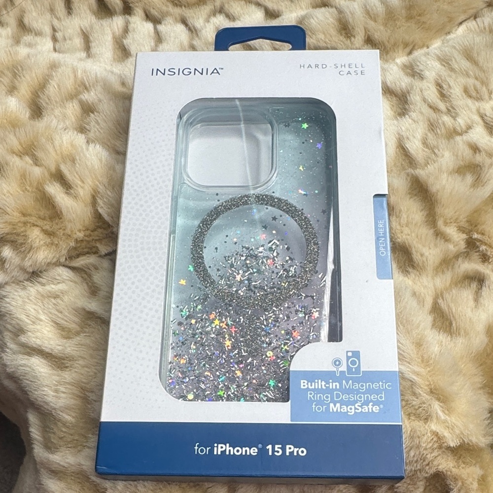 Insignia Glitter Silver Case for iPhone 15 Pro